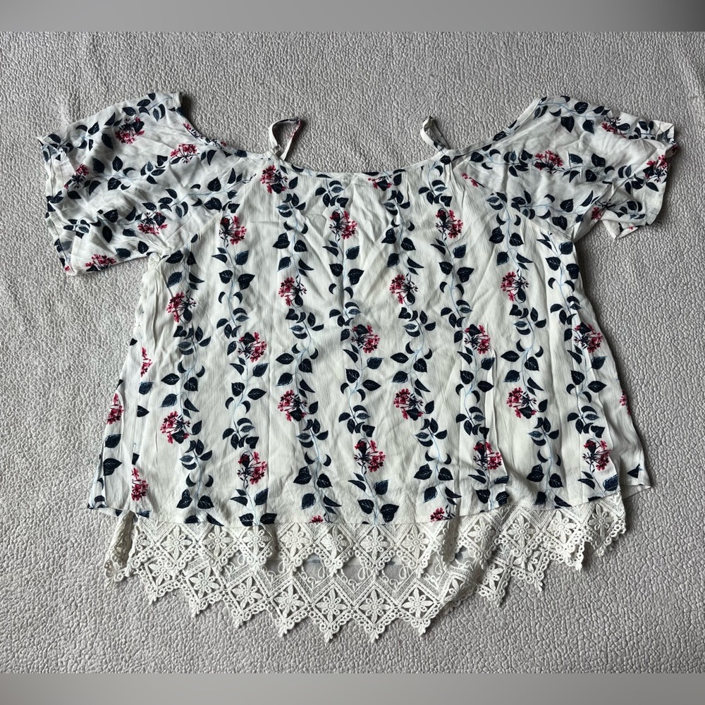 NWT SKIES ARE BLUE CURVY COLD SHOULDER FLORAL WHITE BLOUSE TOP SIZE 1X RAYON - Picture 2 of 6